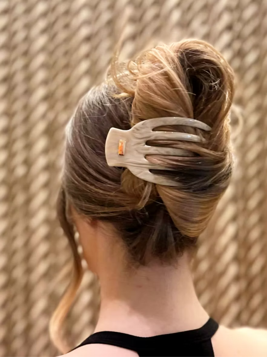 Yara Large Yoga Clip
