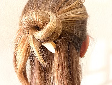 Maximas Honey Marble Hair Clip
