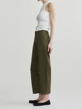 Load image into Gallery viewer, Bilie Easy Barrel High-Rise 28"Pants
