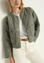Load image into Gallery viewer, Aspen Quilted Jacket