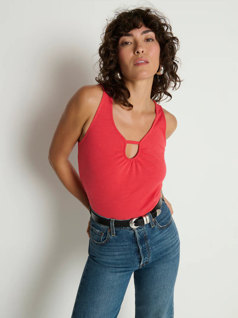 Audrey Keyhole Tank