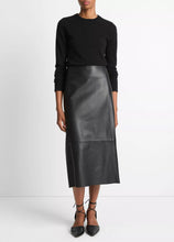 Load image into Gallery viewer, Cashmere Crew Neck Sweater