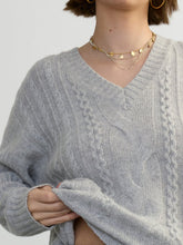 Load image into Gallery viewer, Bianca Cable Vee