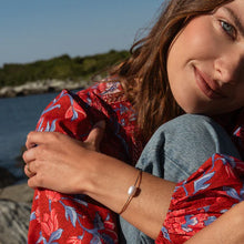 Load image into Gallery viewer, Isla Pearl Bangle Bracelet