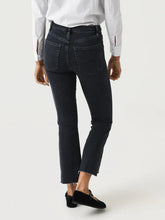 Load image into Gallery viewer, LE Crop Mini Boot Radio