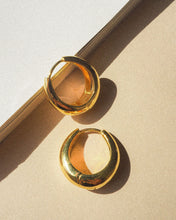 Load image into Gallery viewer, Marbella Hoops