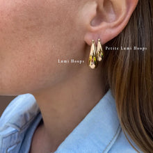 Load image into Gallery viewer, Lumi Petite Hoop Earrings
