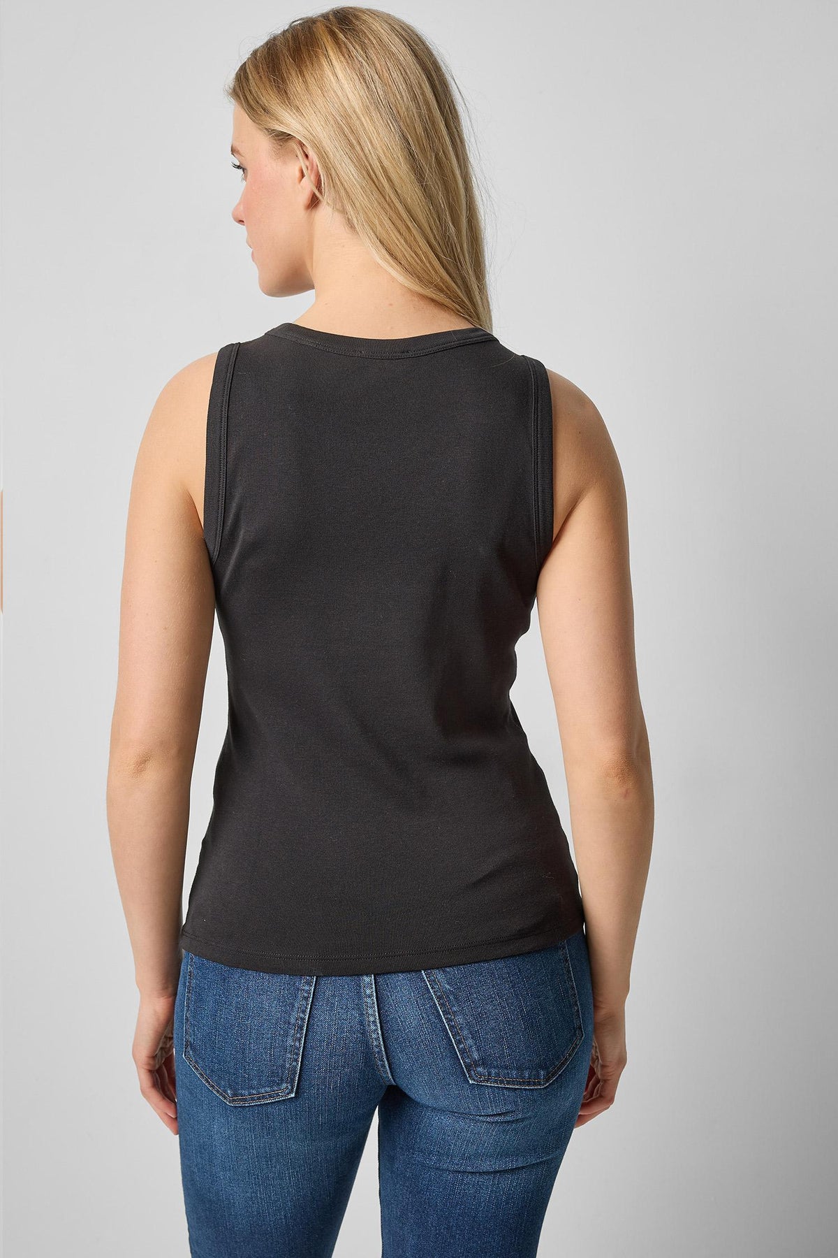 Jewel Tank