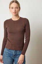 Load image into Gallery viewer, Fitted Crewneck Sweater