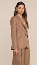 Load image into Gallery viewer, Chamberlain Blazer