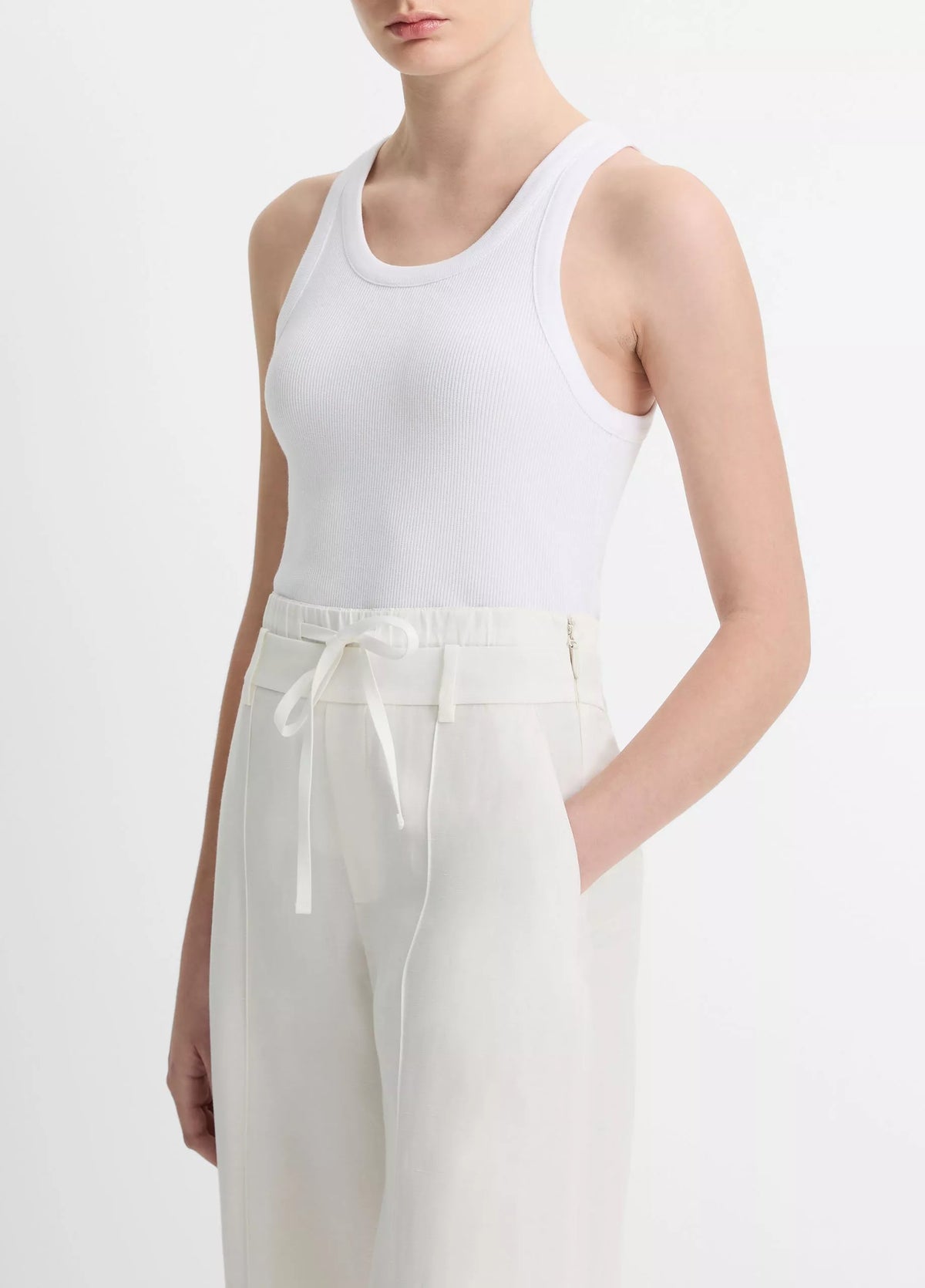 Ribbed Scoop Tank