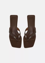 Load image into Gallery viewer, San Juan Jelly Heeled Thong Sandal