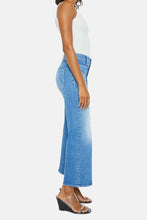 Load image into Gallery viewer, Patch Pocket Midrise Maven Ankle