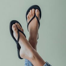 Load image into Gallery viewer, Vivie Stitch Strap Sandal