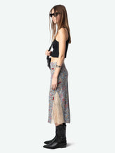 Load image into Gallery viewer, Jayla Soft British Flowers