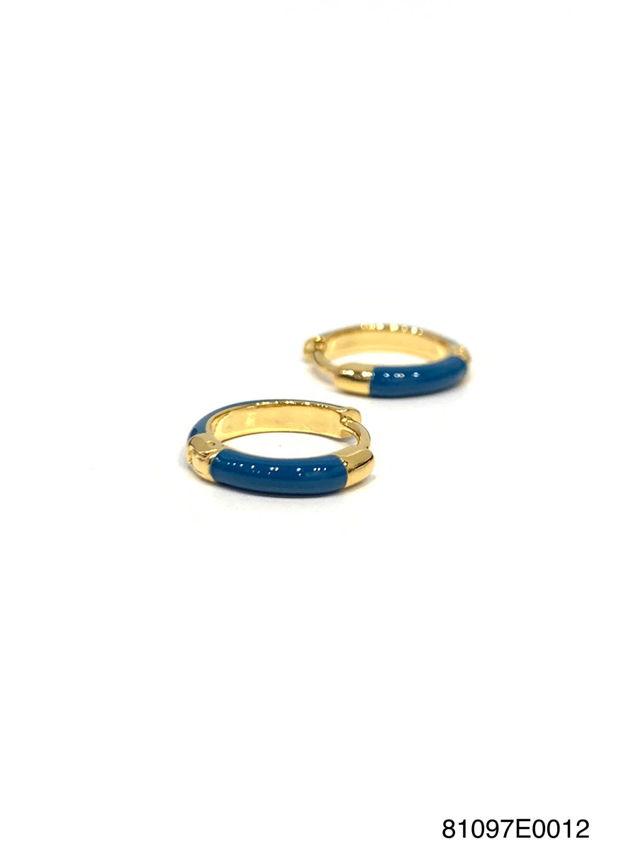 Zoe enamel plain huggie