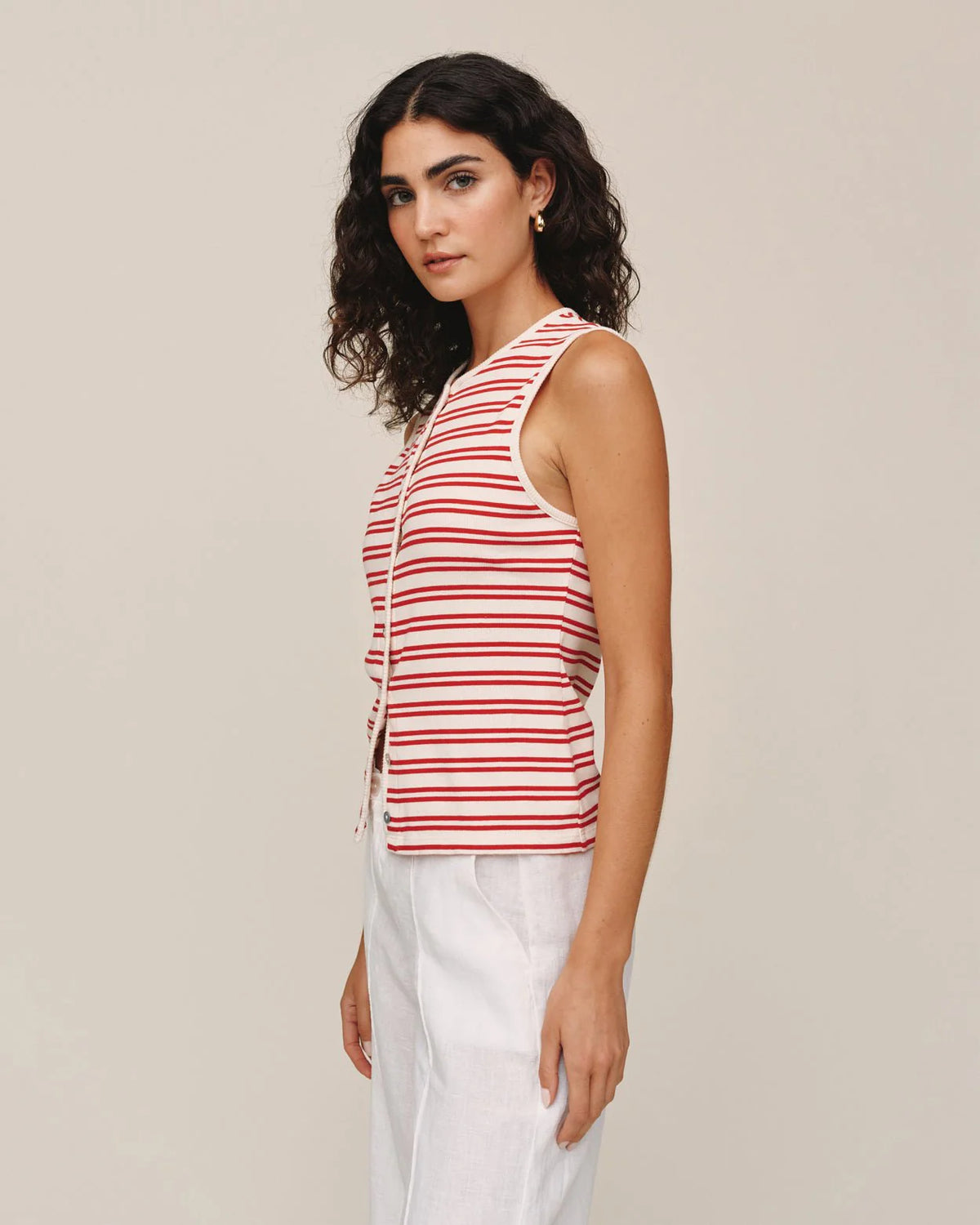 Sleeveless Fitted Button Down Top