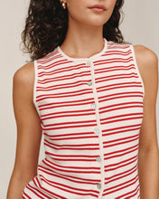 Load image into Gallery viewer, Sleeveless Fitted Button Down Top