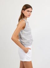 Load image into Gallery viewer, Sleeveless Placket Pullover