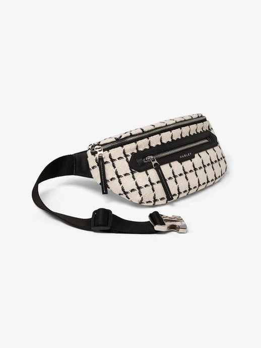 Buckle Up in Style: Why the Varley Lasson Belt Bag is the Ultimate Accessory
