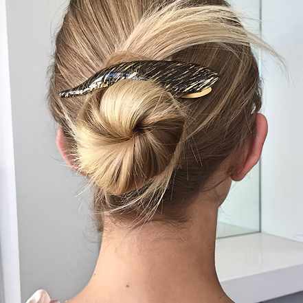 Maximas Dark Blonde Hair Clip
