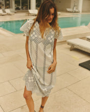 Load image into Gallery viewer, Callie Midi Dress
