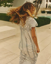 Load image into Gallery viewer, Callie Midi Dress
