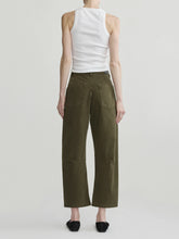 Load image into Gallery viewer, Bilie Easy Barrel High-Rise 28"Pants
