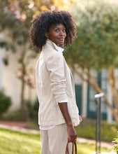 Load image into Gallery viewer, Dublin Tailored Blazer with Pockets

