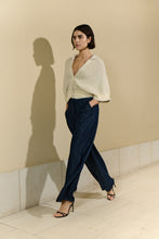 Load image into Gallery viewer, Textured Knit Vest
