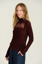 Load image into Gallery viewer, Intarsia sweater with perkins collar
