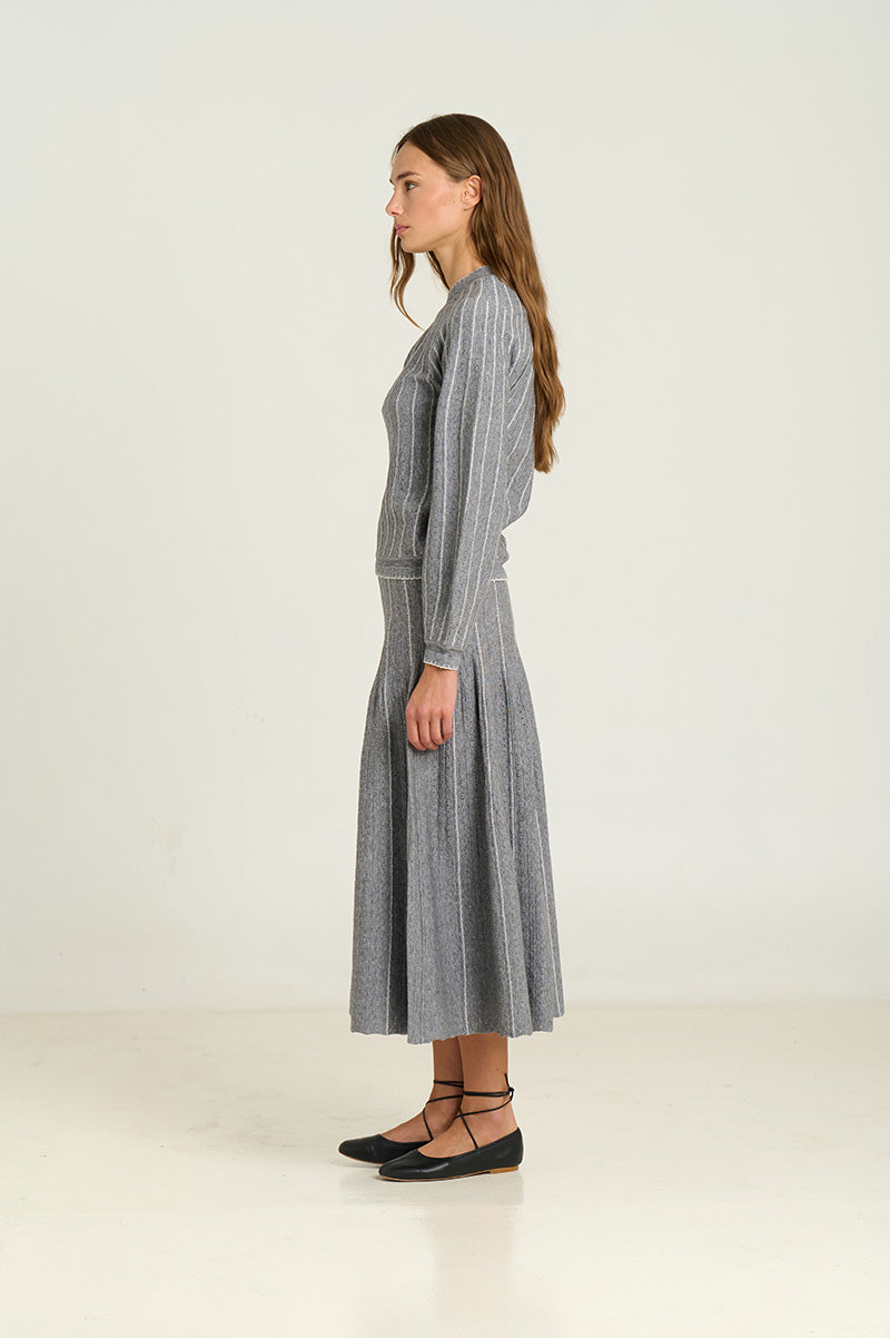 Sweater With Radial Structure