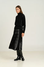 Load image into Gallery viewer, Midi radial knit skirt
