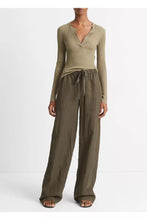 Load image into Gallery viewer, Mid Rise Utility Drawstring Pant
