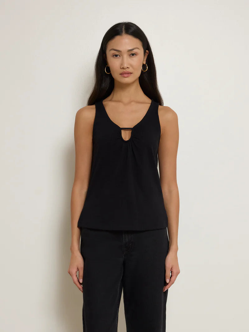 Audrey Keyhole Tank