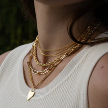 Load image into Gallery viewer, Amaya Heart Curb Necklace
