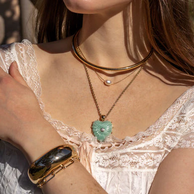 Ora Choker