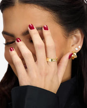 Load image into Gallery viewer, Ashley Smooth Lock Ring
