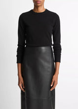 Load image into Gallery viewer, Cashmere Crew Neck Sweater
