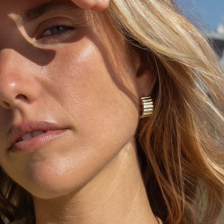 Cierra Hoop Earrings