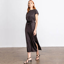 Load image into Gallery viewer, Go Slouch Dress
