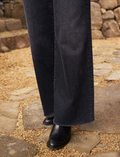 Load image into Gallery viewer, East Galway Long Gaucho
