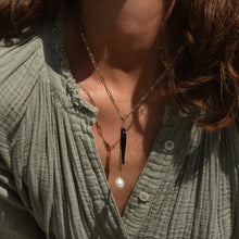 Load image into Gallery viewer, Lea Pearl Lariat Necklace
