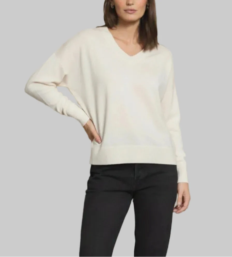 Otis V-Neck