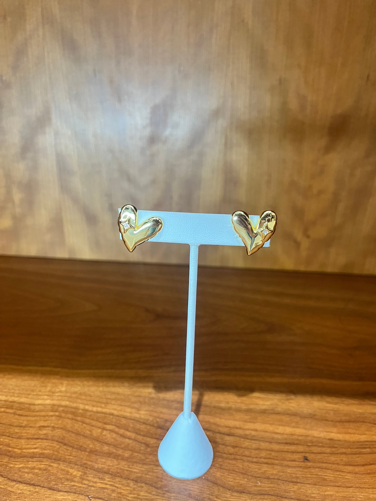 Side Heart Stud Earrings
