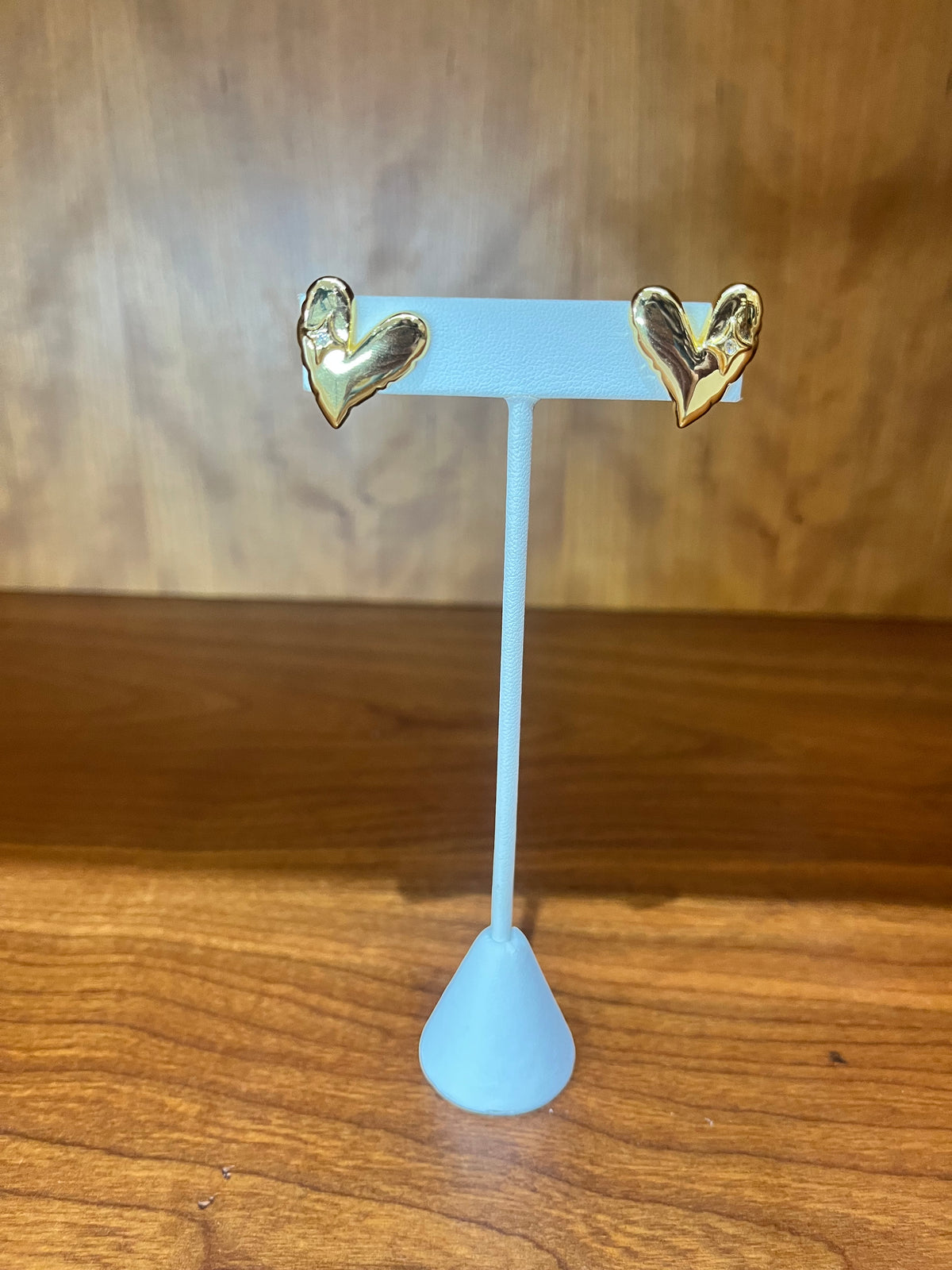 Side Heart Stud Earrings