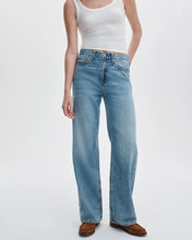 Load image into Gallery viewer, Logan Wide-Leg Jeans
