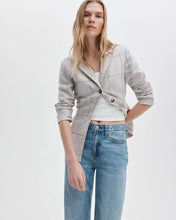 Load image into Gallery viewer, Logan Wide-Leg Jeans
