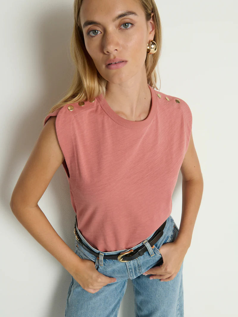 Michaela Tee