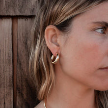 Load image into Gallery viewer, Ora Hoop Earrings
